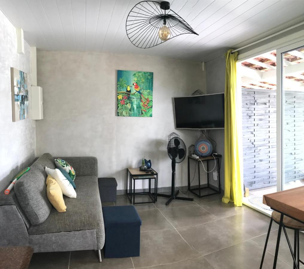 Grand T2 Tout Confort , Emplacement Ideal Riviere-Salee Exteriör bild